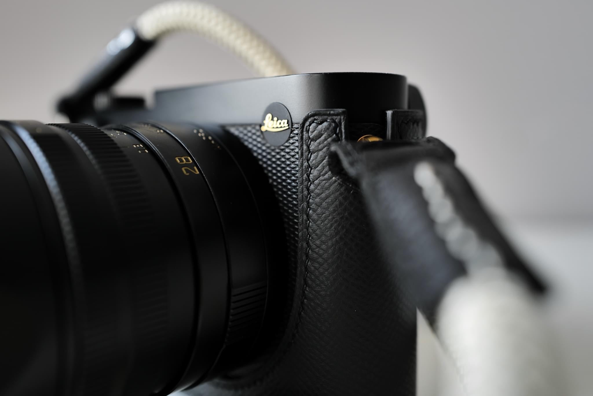 Black Epsom Leather for Leica Q2